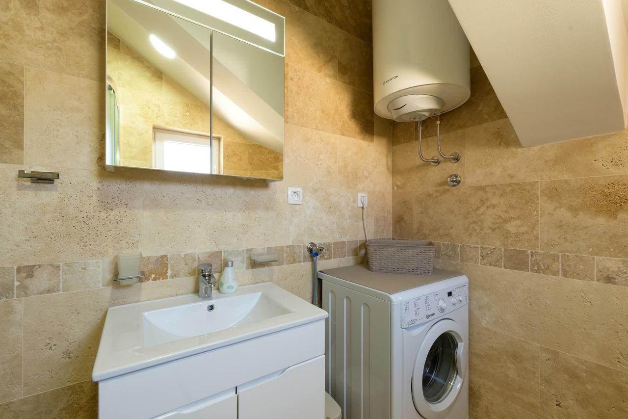 42° North Apartments Тиват Екстериор снимка