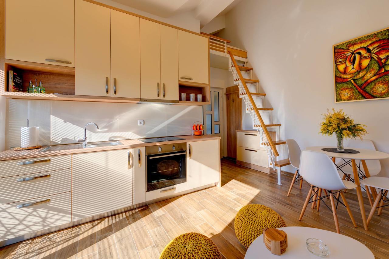 42° North Apartments Тиват Екстериор снимка