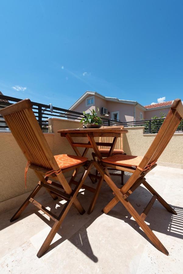 42° North Apartments Тиват Екстериор снимка