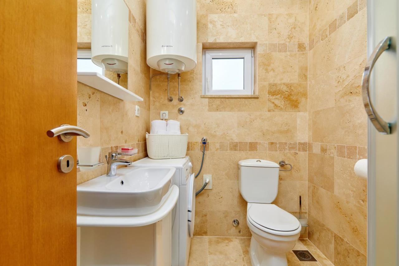 42° North Apartments Тиват Екстериор снимка
