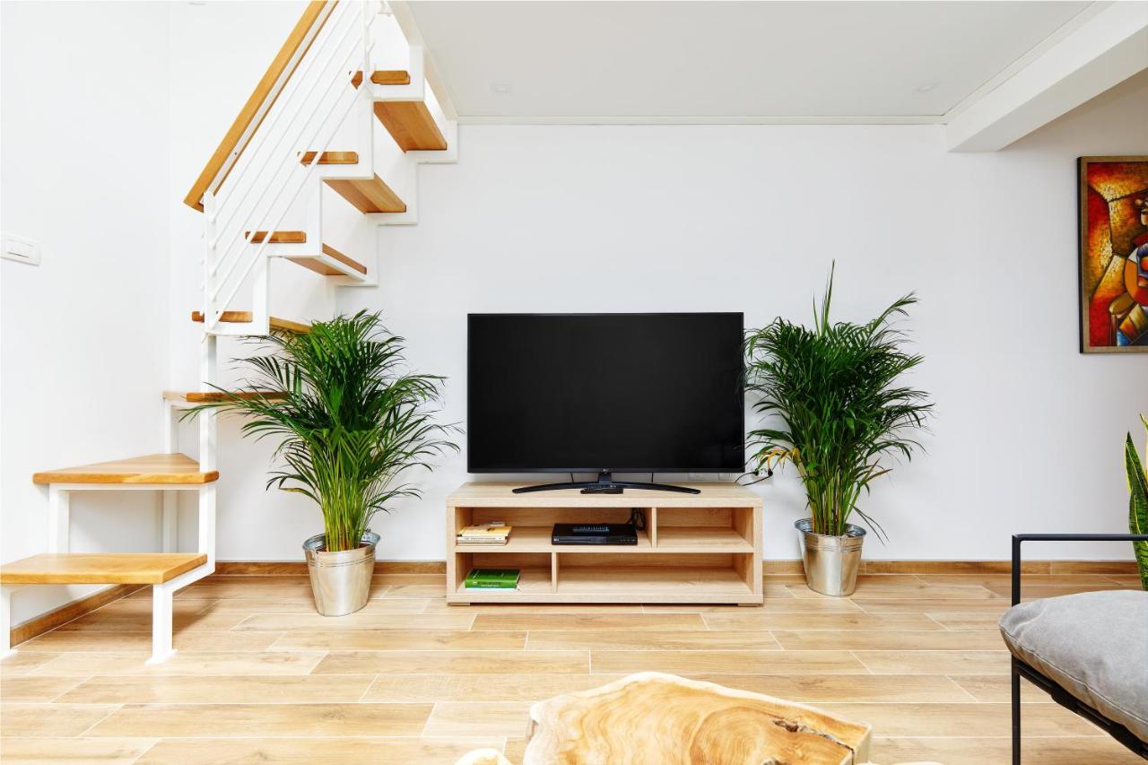 42° North Apartments Тиват Екстериор снимка